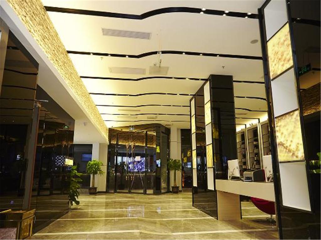 Lavande Hotel Tianhe Gangding Subway Station Branch Kanton Zewnętrze zdjęcie